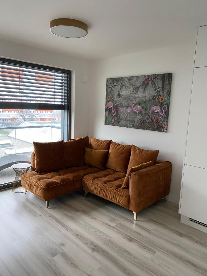 Ein Park Apartment With Free Parking Bratislava Exterior photo